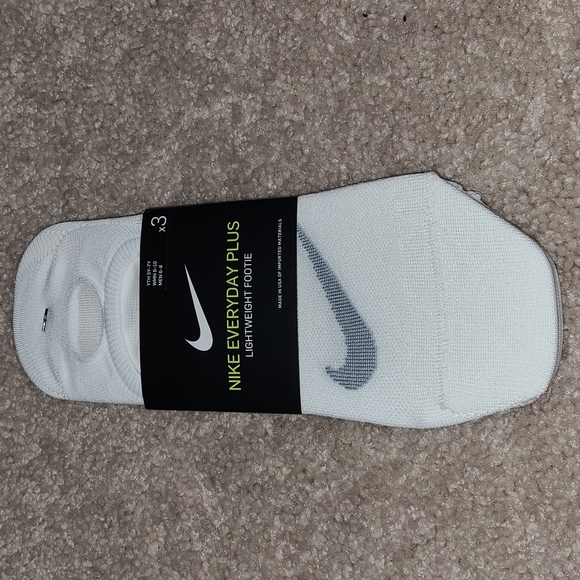 nike everyday plus lightweight footie